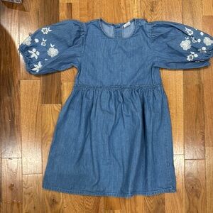 Beautiful Blue Chambray Kids Dress with Floral Embroidery Sz M (7-8)
